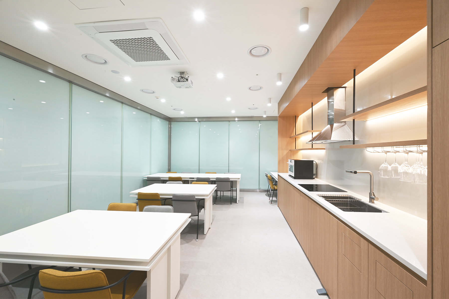 KMI 
KOREA MEDICAL INSTITUTE  